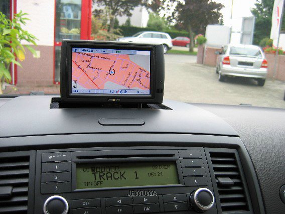 ZZ1_Navi_TFT_1.JPG